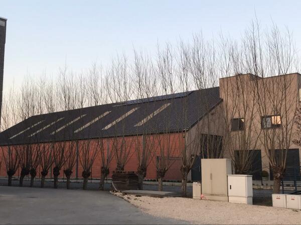 Hangar dakwerker 4